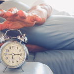 Früh aufstehen: 7 Tipps um morgens schnell wach zu werden